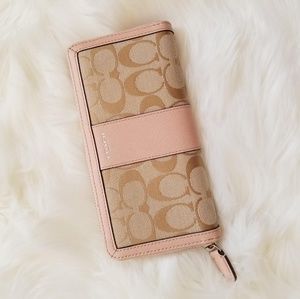 Coach Accordion Zip Around Wallet Sig Jacquard